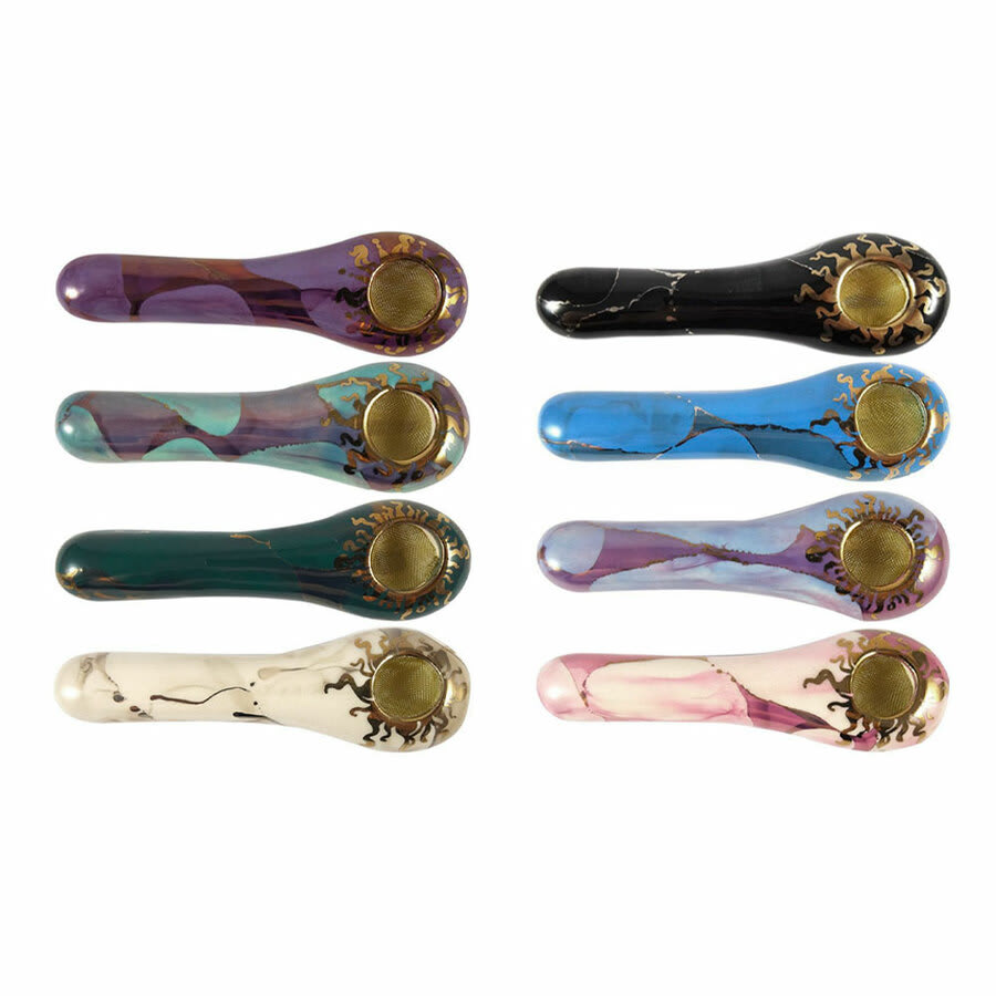 Porcelain Gold Pipes